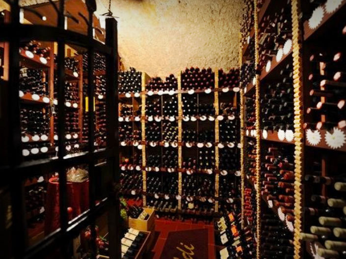 Rinaldi Al Quirinale-Wine Cellar